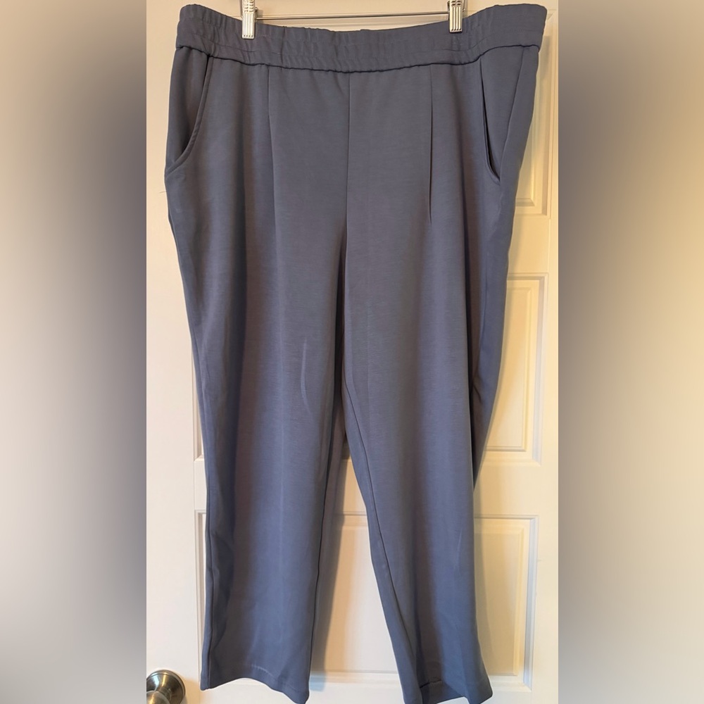Blue Gray Pull on Slim Leg Ankle lounge pants